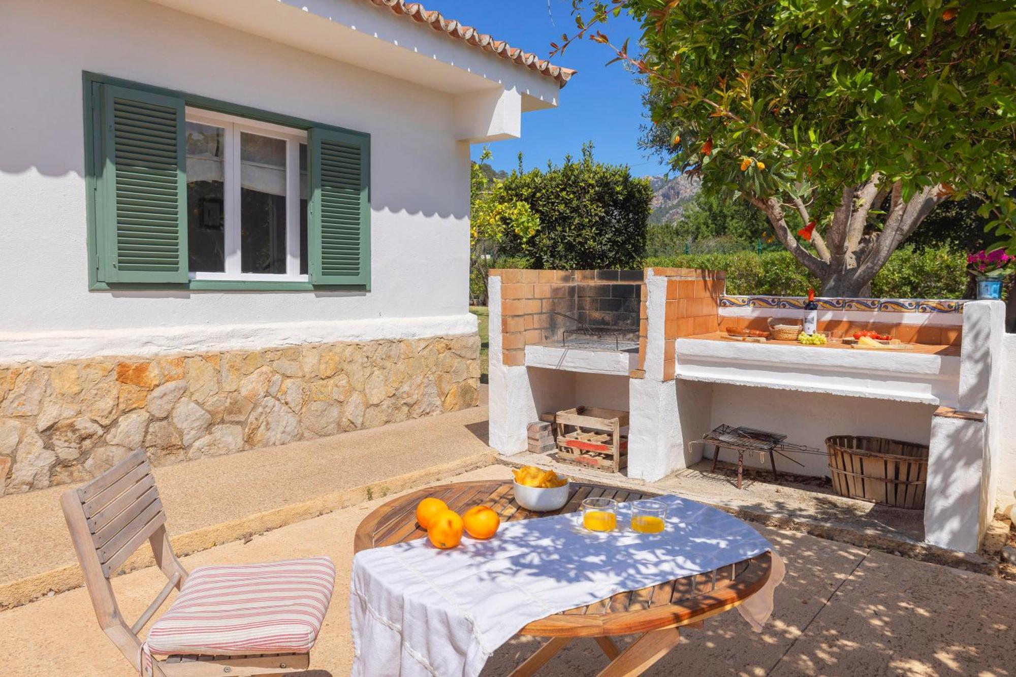 Ideal House For Two Families With Pool And Barbecue Ferienhaus