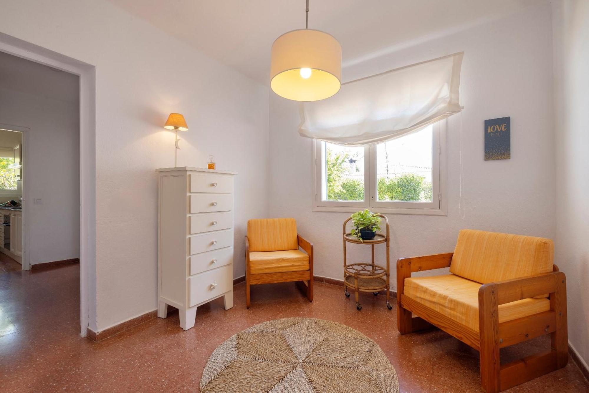Holiday home Ideal House For Two Families With Pool And Barbecue